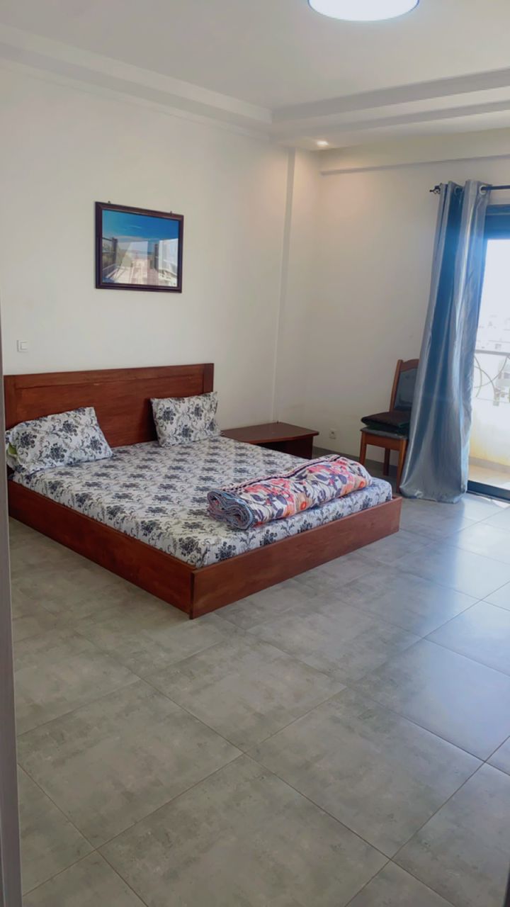 Appartement 3 Chambles meublée aux Point E – Image 7